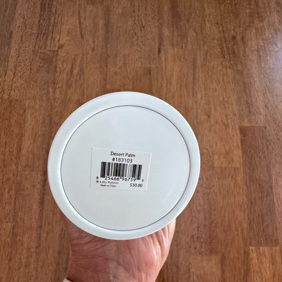 New In Box, Lilly Pulitzer 16 oz. Travel Mug, print is Desert Palm. - Picture 15 of 15